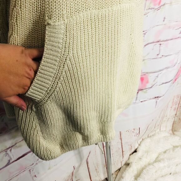 🔥5 for $25 sale🔥 RDI NWT cream mock neck drawstring waist loose fit sweater - Picture 5 of 14